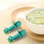 Couverts dinosaures en silicone souple pour bébés