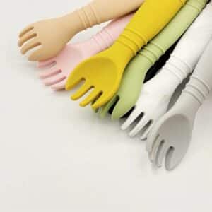 Couverts ergonomiques en silicone pour nourrissons