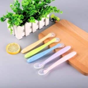 Cuillère ergonomique en silicone avec étui