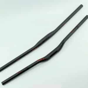 Guidon de vélo noir et rouge mat