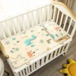 Matelas ergonomique pour bébé motif dinosaure