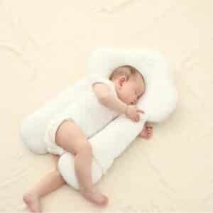 Oreiller ergonomique dodo pour bébé forme nuage