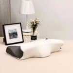 Oreiller orthopédique à mémoire de forme noir et blanc