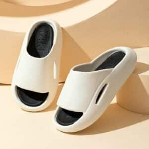 Pantoufles de plage à la mode semelle épaisse