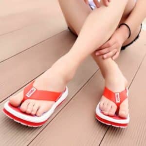 Tong à rayures et semelle épaisse