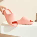 Tongs d’été à semelle épaisse orthopédique