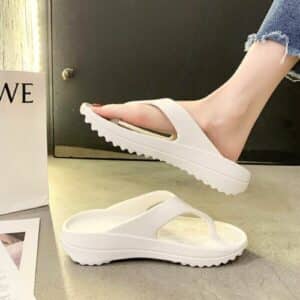 Tongs femme semelle plastique ergonomique épaisse