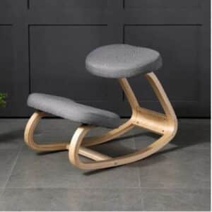 Chaise à genoux ergonomique en bois de bouleau grise