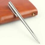 Stylo à bille très classe en métal