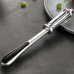 Eplucheur de Cuisine Ergonomique en Acier Inoxydable pour Fruits et Légumes