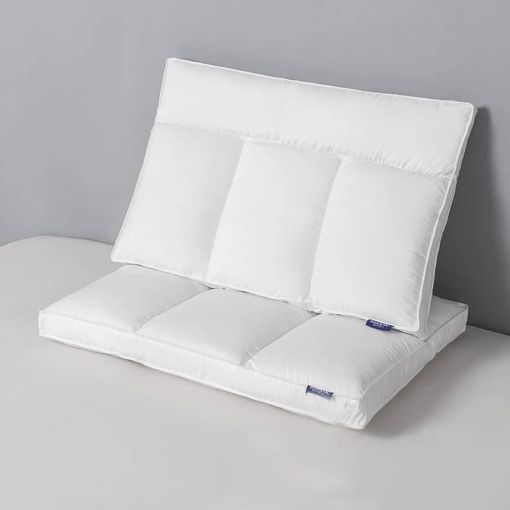 Lot de Deux Oreillers Anti Ronflement Ergonomiques en Coton et Microfibre sur fond gris