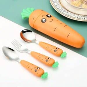 Set de Quatre Couverts Ergonomiques Bébé en Forme de Carotte