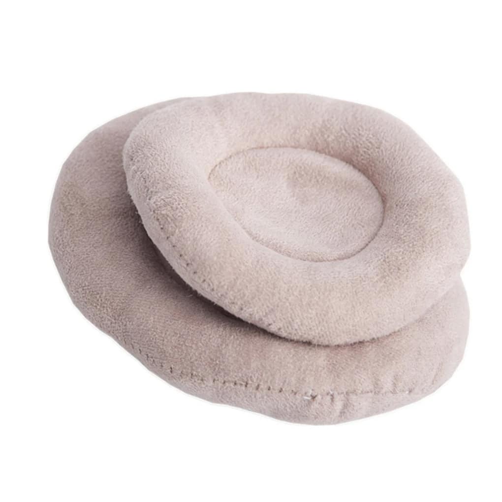 Lot de Deux Oreillers Orthopédiques Ronds pour Bébé sur fond blanc